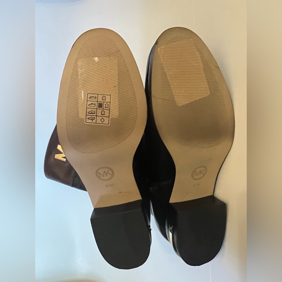 A BRAND NEW Michael Kors Black/Mocha Hayley Flat Boot, Size 6.5 - Picture 3 of 4